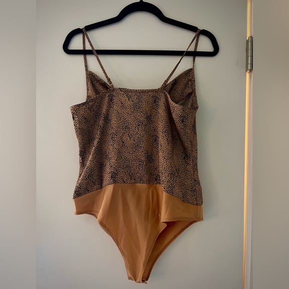 spaghetti strap body suite, leopard print, size medium - Picture 2 of 2